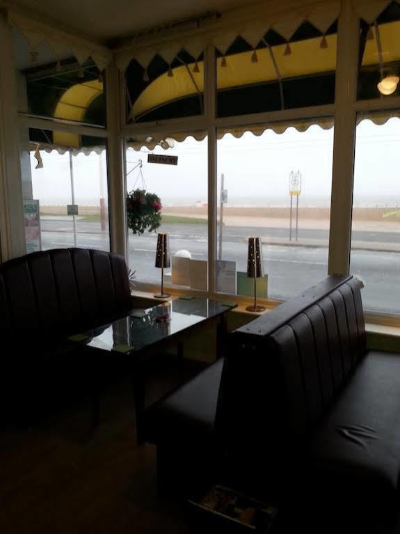 Wallace Hotel Blackpool Eksteriør billede